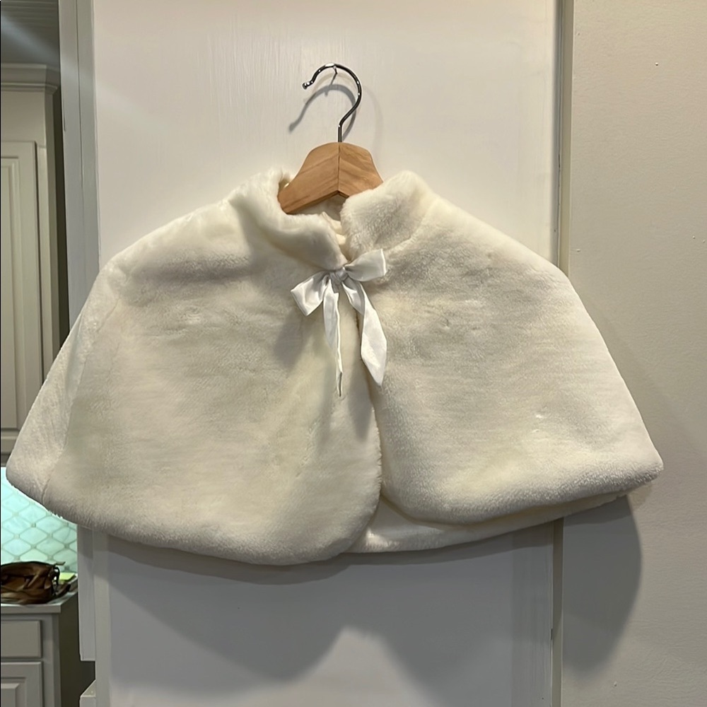 Elegant White Faux Fur Cape for Kids